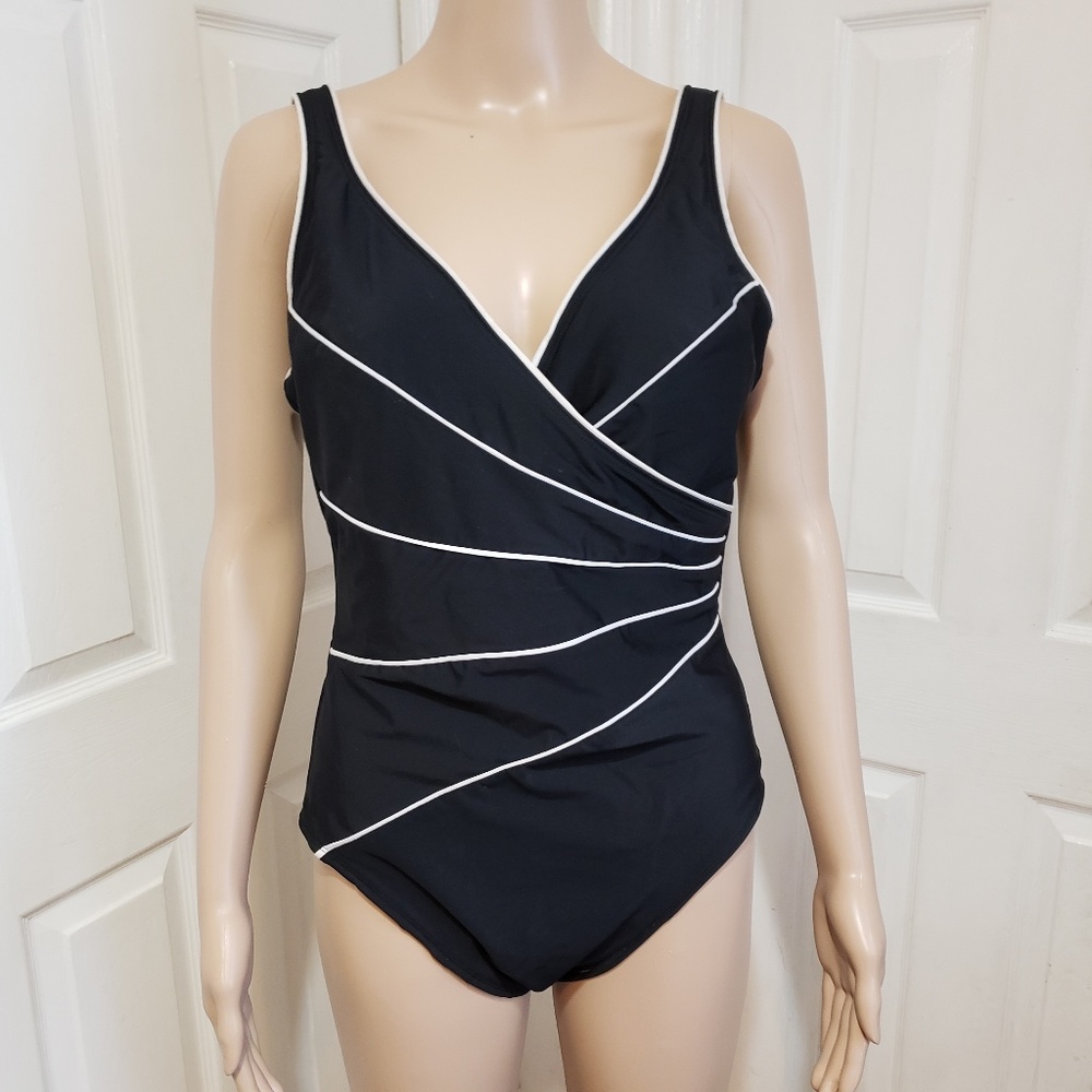 NEW! Contrast Trim Swimwear 1-Piece Swimsuit - 12